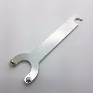 Clé de serrage à ergot