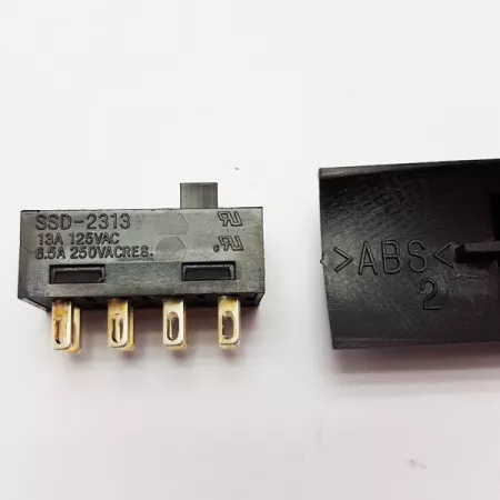 Contacteur marche/arrêt Voltage 250V 30mm 6.5A SSD-2313