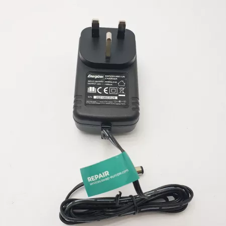 Chargeur de batterie UK 0.8A ENERGIZER