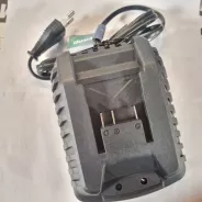 Chargeur de batterie 20V RACING